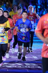 BIB: 3729
                            <button type="button" onclick="openModal(26252051)" class="btn btn-primary btn-sm float-right btn-popup" data-toggle="modal" data-target=".modal-high-quality">
                        <i class="fas fa-shopping-cart"></i> Add to Cart
                    </button>
                                            <button type="button" onclick="isThisMe(26252051, true)" class="btn btn-success btn-sm float-right btn-popup btn-isme hidden" data-toggle="tooltip" data-placement="bottom" title="นี่คือรูปของคุณใช่ไหม คลิกที่นี่เพื่อเอาเข้าอัลบั้ม">
                        <i class="fas fa-plus"></i> Add to album
                    </button>
                    <button type="button" onclick="isThisMe(26252051, false)" class="btn btn-warning btn-sm float-right btn-popup btn-isnotme hidden">
                        <i class="fas fa-ban"></i> Remove from album
                    </button>